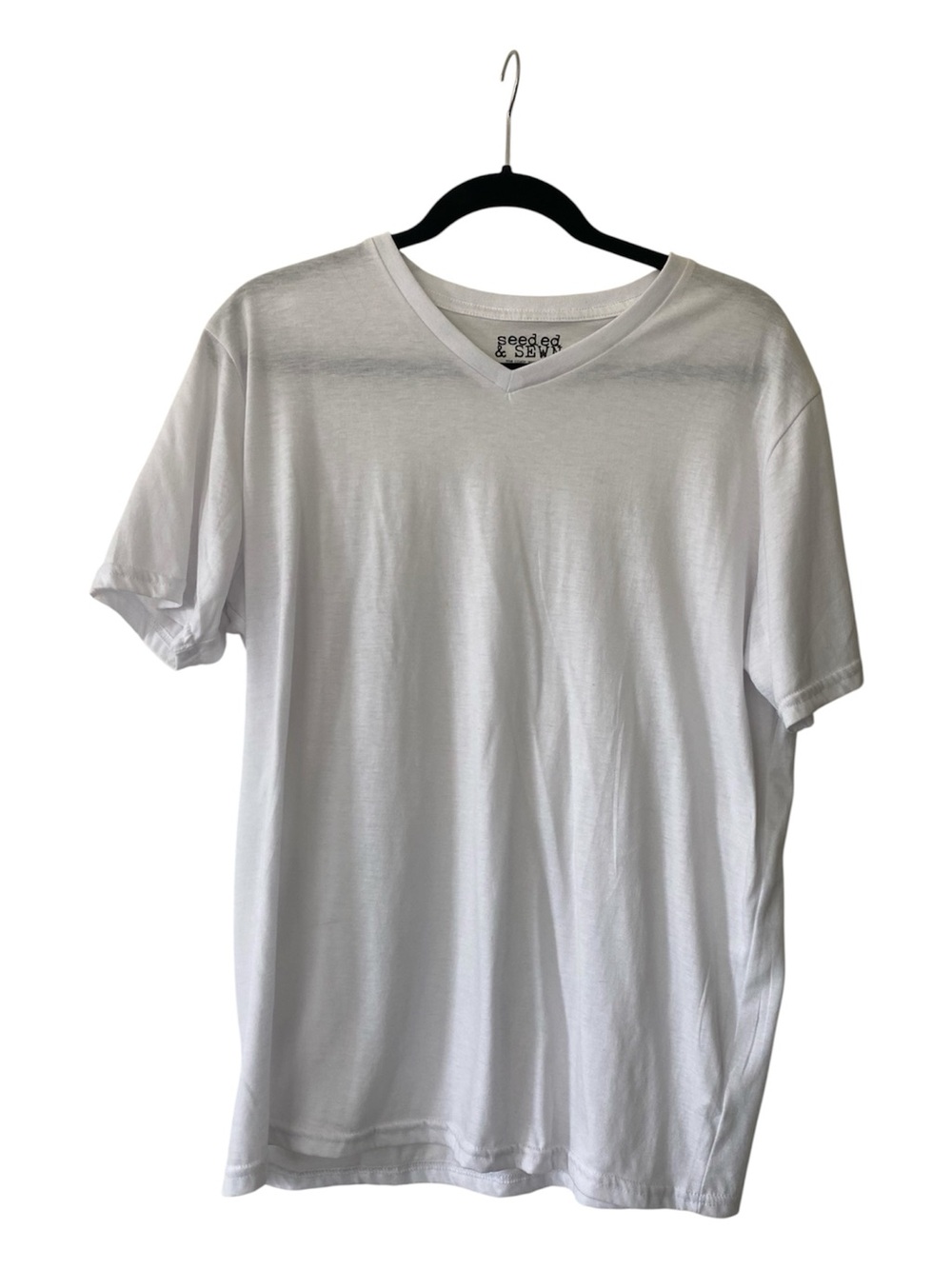 Seeded & Sewn Men’s V-Neck Short Sleeve T-Shirt White Size Medium